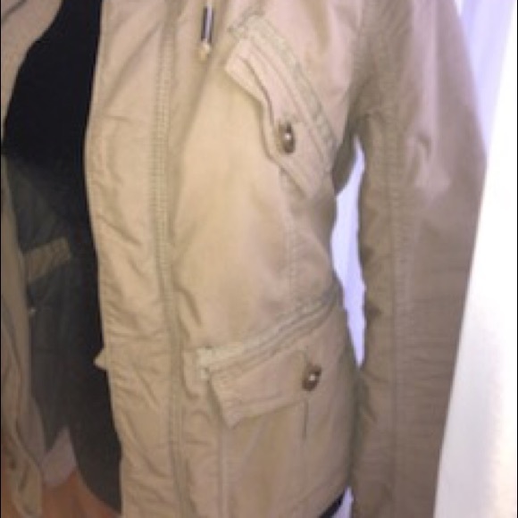 TNA Cozy Green Jacket 💚 - Picture 3 of 14